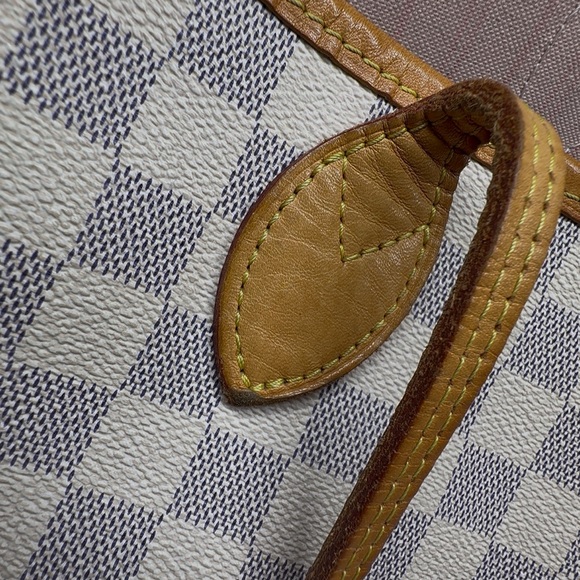 Louis Vuitton Neverfull MM Damier Azur Tote Pink Interior Authentic - Picture 4 of 15